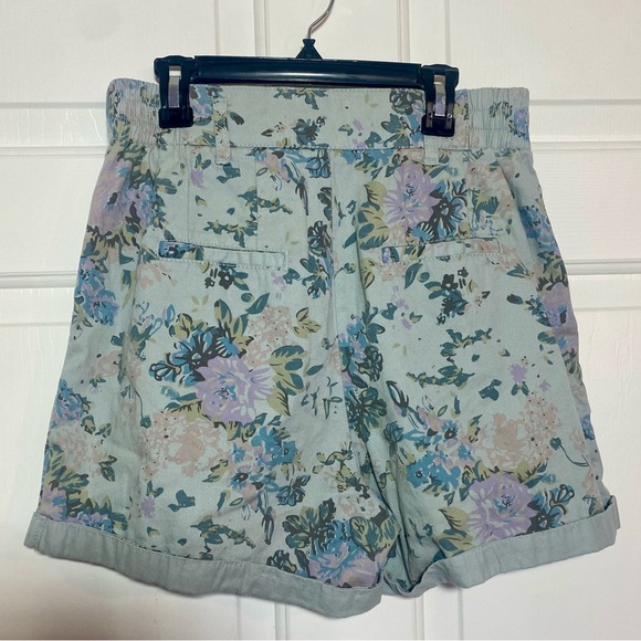 Urban Outfitters BDG Pleated Trouser Shorts Blue Floral 4  high waisted - Picture 4 of 6
